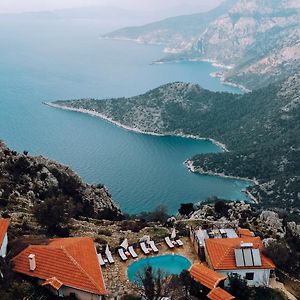Yediburunlar Lighthouse